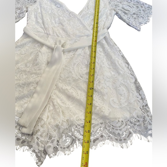 Francesca's Lace Romper Size L - Picture 5 of 12